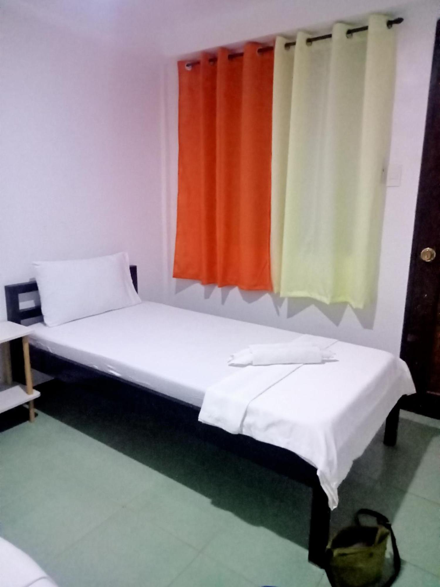 Lang2 Place Coron Buitenkant foto